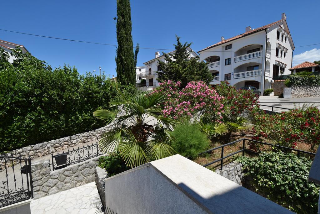 Apartments Drago Malinska Exterior foto